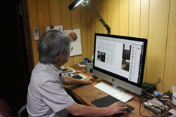 撮影から執筆、印刷データの制作まで全て一人で行った
